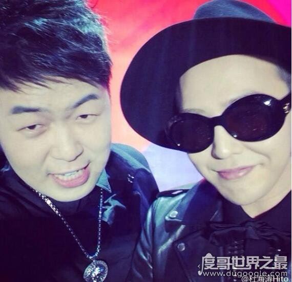 杜海涛下跪权志龙事件的评价，拦也拦不住的逗比行为