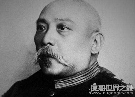 袁世凯当了几天皇帝，只称帝了83天竟然是被忽悠的