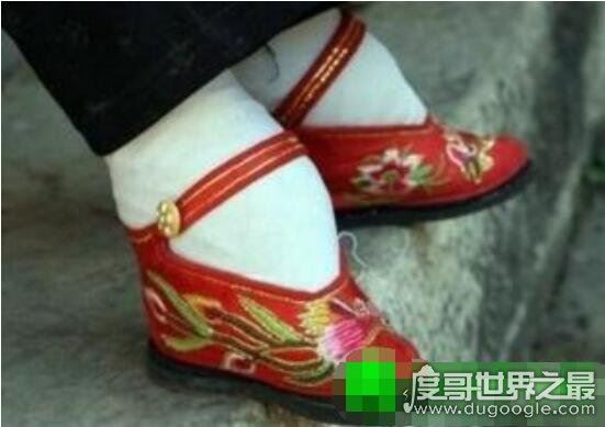 裹脚是从什么时候开始的,缠足是从南唐李煜时期开始