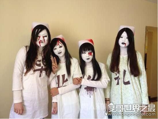 上海地铁女僵尸在车厢游荡，引发乘客恐慌遭乘务制止