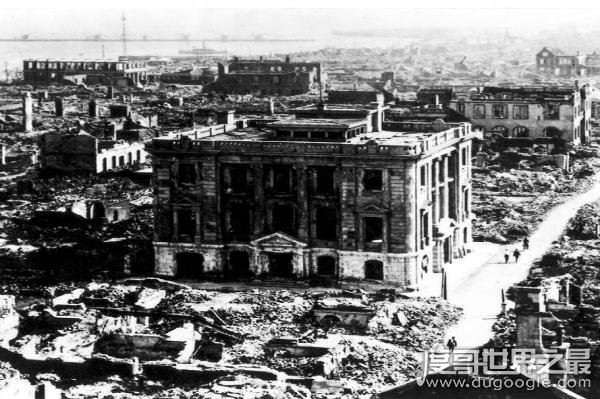 唐山大地震是哪一年,1976年唐山7.8级地震(死伤超40万人)