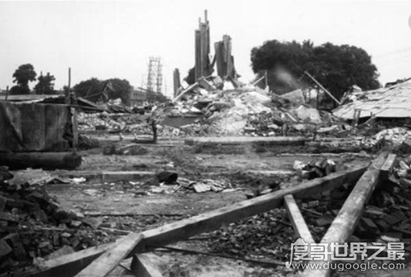 唐山大地震是哪一年，1976年唐山7.8级地震(死伤超40万人)