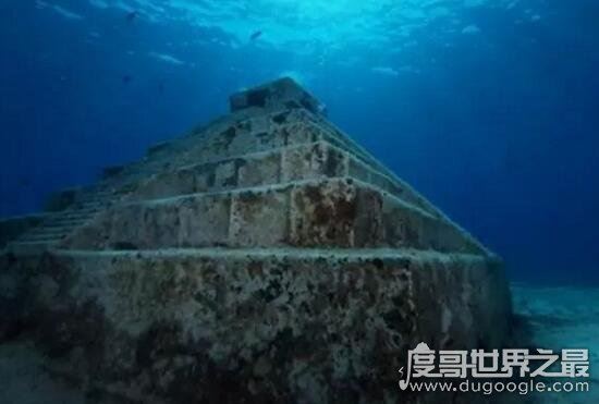 神秘的海底金字塔未解之谜，疑似远古文明的遗迹