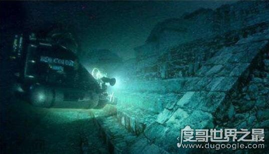 神秘的海底金字塔未解之谜，疑似远古文明的遗迹