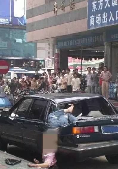 荔湾广场闹鬼，孤魂聚集飘荡婴儿哭啼(荔湾尸场)