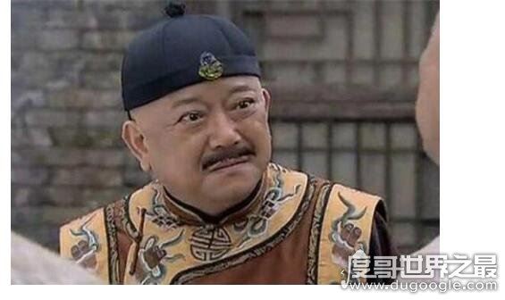 和珅怎么死的，被嘉庆帝赐予一条白绫自杀而死