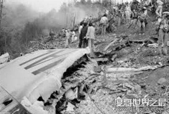 史上死伤最惨重的空难,日航123空难(520人遇难)
