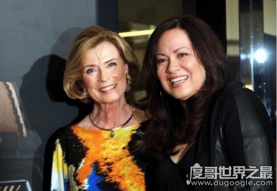 李小龙妻子琳达·埃莫瑞现状，和女儿相依为命容颜已老(曾2次再婚)