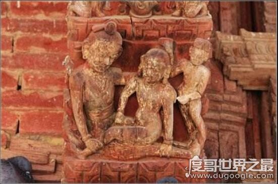 充满矛盾的印度性文化,禁欲的同时崇尚纵欲甚至是群交