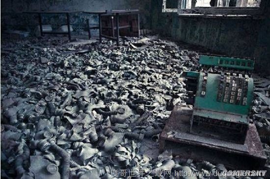 全球十大最恐怖的地方,墨西哥娃娃岛和法国巴黎地下墓穴