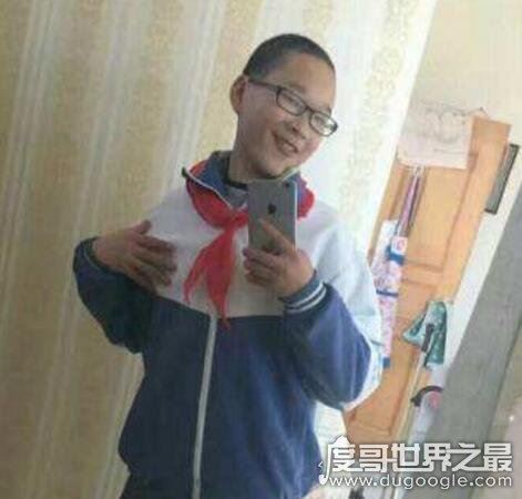 快手网红郭乐乐国服第五骚，14岁初中生骚出天际