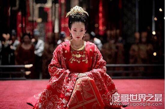 夜宴最后谁杀了皇后,匕首为宫女凌儿所刺(实际真凶是欲望)