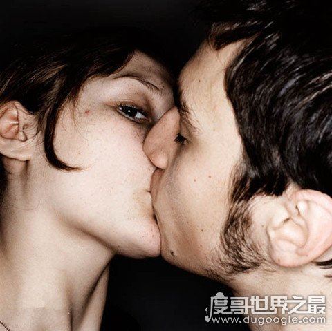 法式接吻的九种方式,深吻和吸吮式最常见(提升接吻技巧)