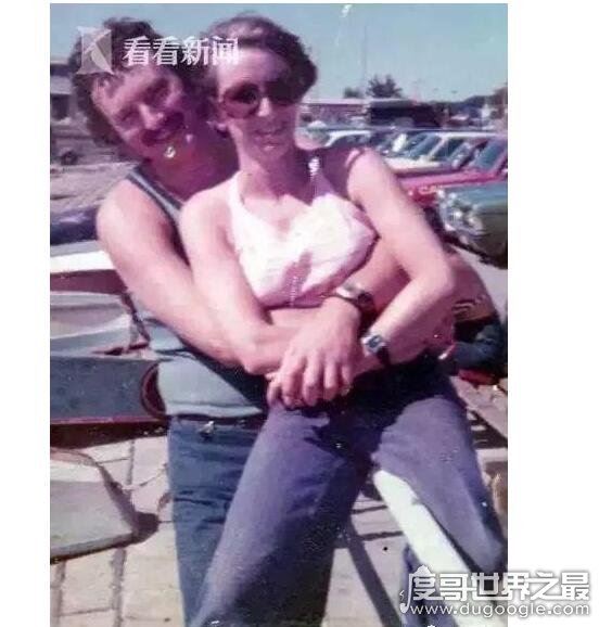 男子连续43年求婚被拒,多年坚持令人感动(终于在今年完婚)