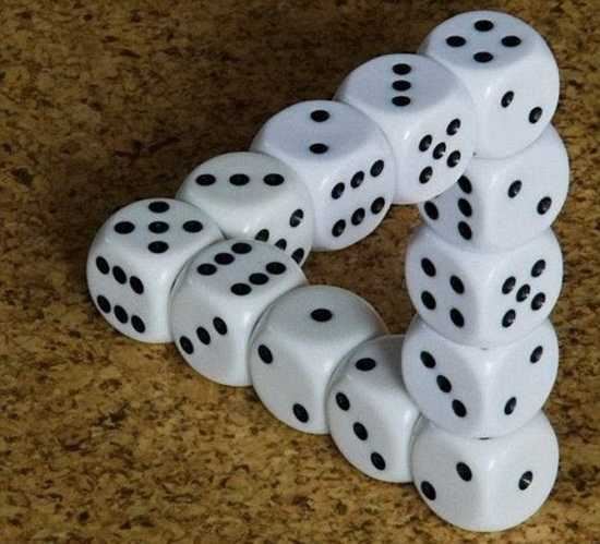 最恐怖的十大错觉图,看完怀疑眼睛是摆设（敢试试吗）
