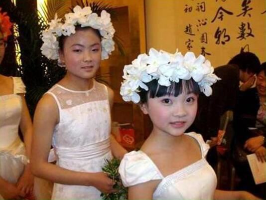 林妙可丰胸对比照片，12岁胸部凸起吐槽网友恶心