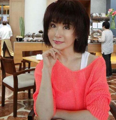 68岁潘迎紫近照吓人，现实版天山童姥(不老妖精)