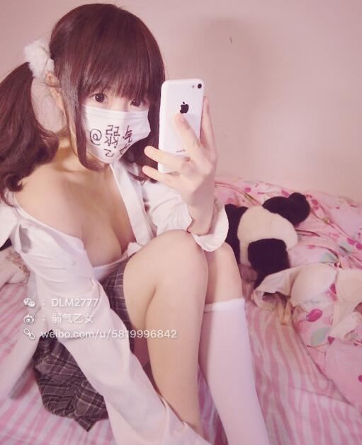 弱气乙女全套丝袜图片，宅男看了都忍不住喷鼻血(巨乳萝莉)