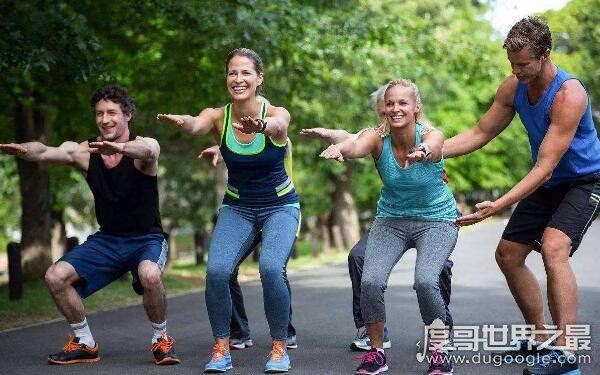 学生三天瘦成筷子腿，掌握4种方法即可瘦腿（健康又科学）