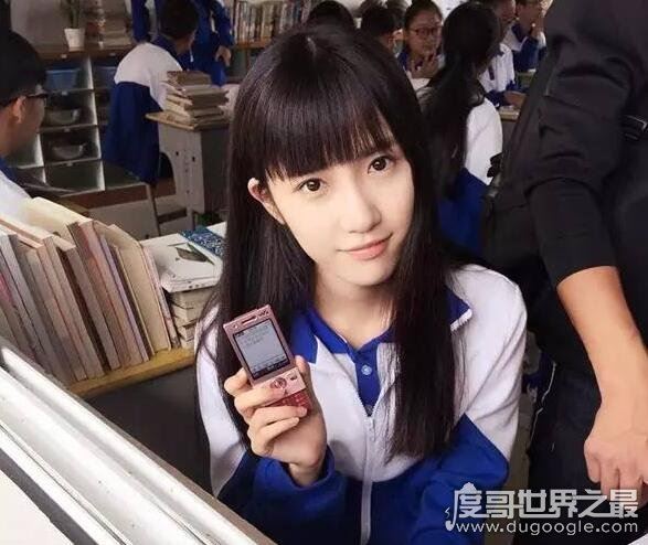 中国十大最美校服女生，每一个都是超清纯的大美女