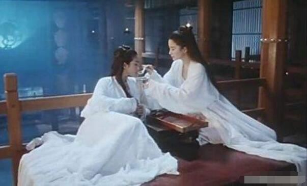 天山童姥叫什么?名叫巫行云(天龙八部中武功最高的女人)