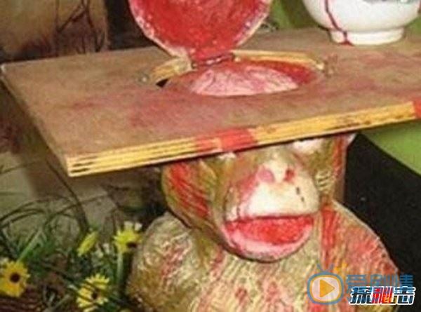 活吃猴脑，生吃活刨猴脑过程残忍至极（不建议尝试）