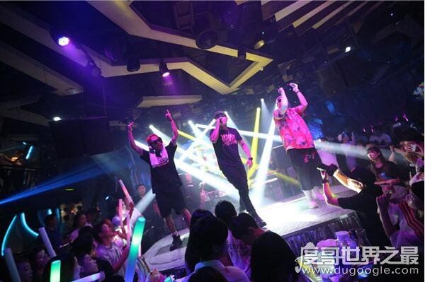 cblock成员介绍，最被主流接受的HipHop组合之一(长沙小骄傲)