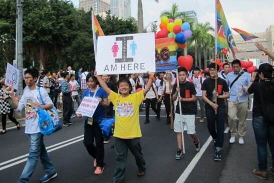 雌雄同体人真实案例，同时拥有男女双生殖器