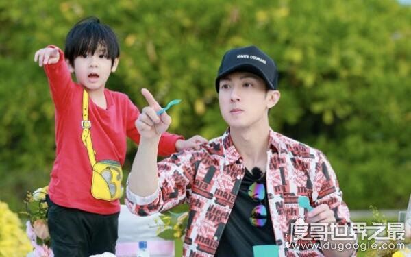 飞轮海男团成员之一，吴尊为什么是文莱人（祖辈曾移民）