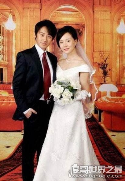 吴秀波老婆何震亚照片曝光,朴素的外表惹人心疼(图)