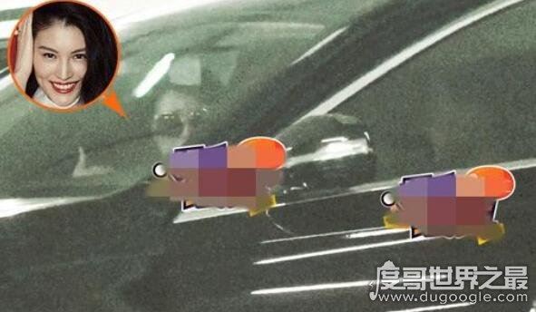 何穗车内密会3小时，疑是与一儒雅男子开展甜蜜恋情