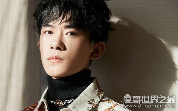 易烊千玺高考总分473分，冲刺57天获双料第一(真学霸)