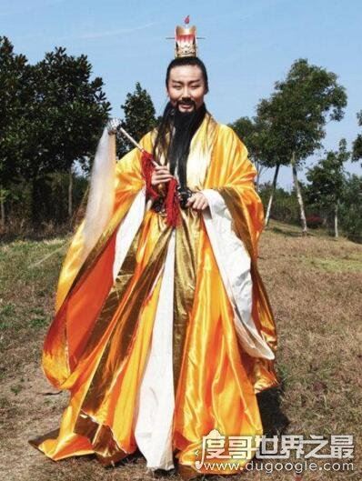 镇元大仙的诨号与世同君，镇元子和菩提老祖谁厉害