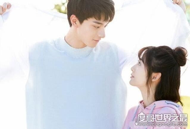 《小时光》女主邢菲多高，穿衣打扮尽显窈窕风范(实际身高不足160)