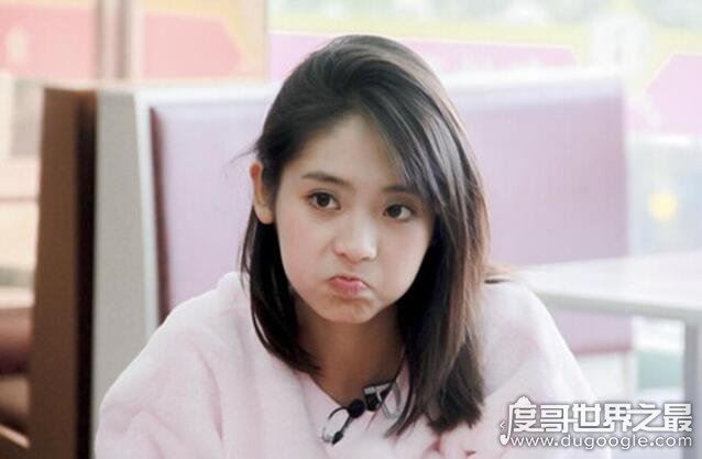 《小时光》女主邢菲多高，穿衣打扮尽显窈窕风范(实际身高不足160)