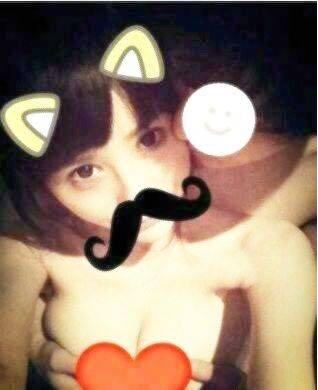 李炜睡苏醒女朋友事件，小号照片流出意外曝光（托奶天王）