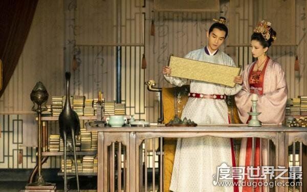 孤城闭小说讲的是什么,一段禁忌爱情故事(公主和内侍的爱情)