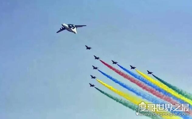 《我和我的祖国》吕潇然原型是谁,成都妹子陶佳莉(从小就有飞行梦)
