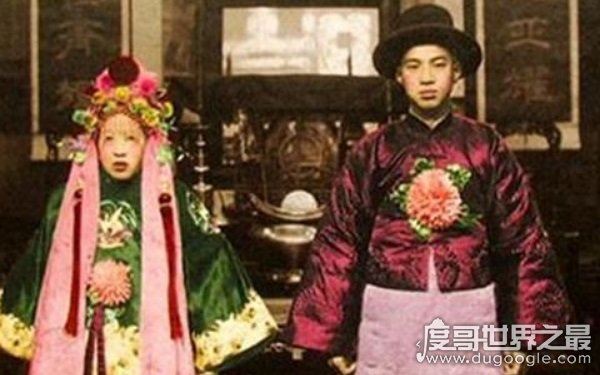 中国最恐怖的一张照片，细节令人毛骨悚然（山西冥婚照）