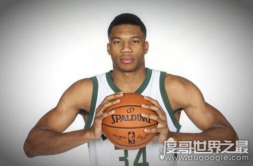 nba字母哥为什么叫字母哥,姓氏字母太长记不住(效力于雄鹿队)