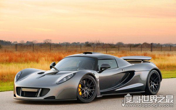 f1赛车最高时速，350km/h(并不是地球上速度最快的汽车)