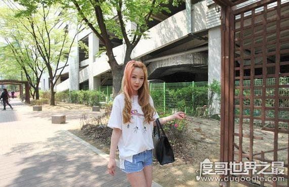 网红鼻祖具银恩典现在的样子，脱离当年清新脱俗模样(非常普通)