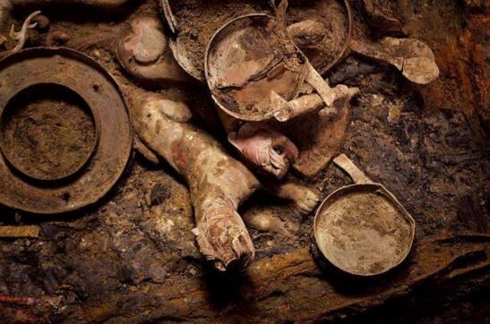 古代墓室长明灯的工作原理，揭秘千年不熄之谜