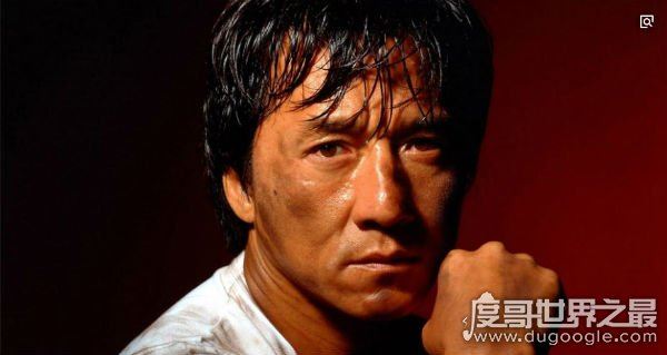 成龙为什么不认小龙女,看完这些你就明白了