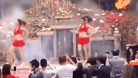 坟头蹦迪是什么梗出处，灵车漂移骨灰拌饭表情包