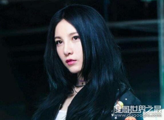 本兮的照片突然好恐怖，真实照片甜到让人心醉(全是炒作)