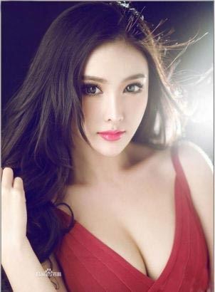 世界上最美的胸部 女神美胸图片