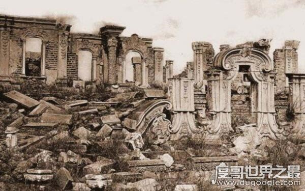 1860年中国发生的大事，火烧圆明园令人痛心(数万件珍宝被掠夺)