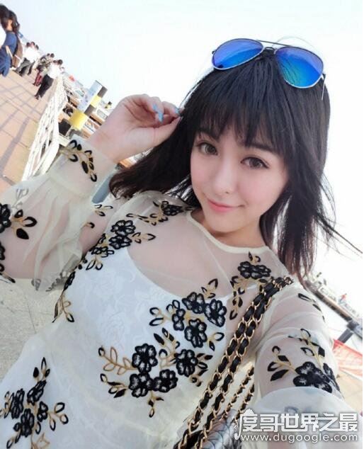 复旦校花龚叶轩，清纯的外表下隐藏着超完美身材(组图)