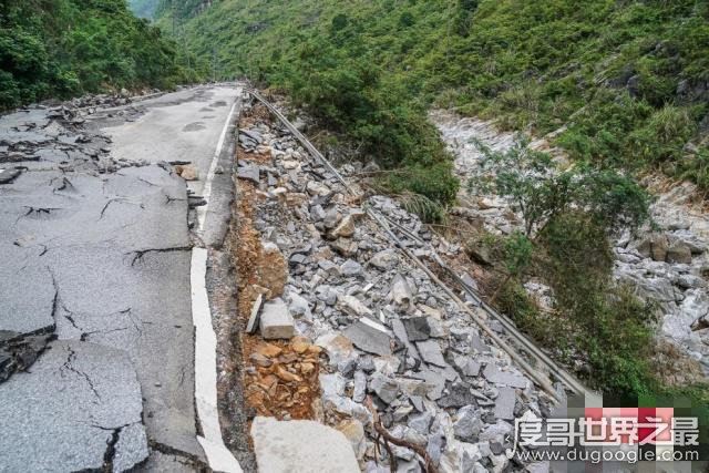 广西山洪12人遇难，国道发生塌方救援队难以实施救援